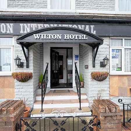 The Wilton International Bed and Breakfast Blackpool Exteriör bild