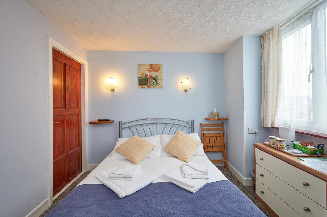 The Wilton International Bed and Breakfast Blackpool Exteriör bild