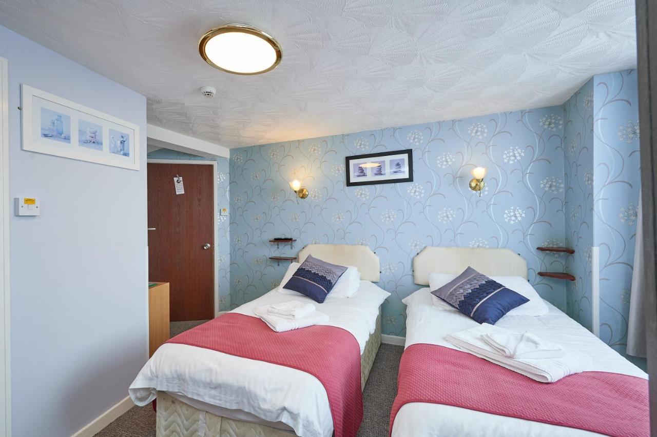The Wilton International Bed and Breakfast Blackpool Exteriör bild