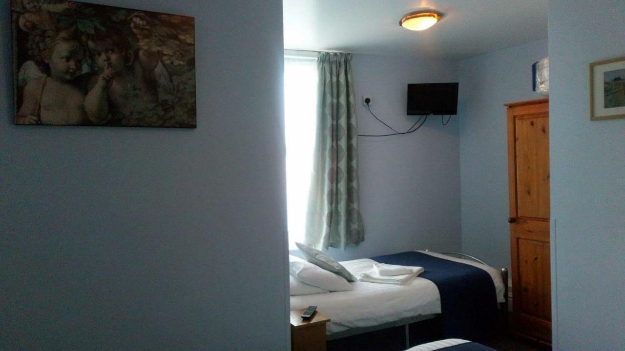 The Wilton International Bed and Breakfast Blackpool Exteriör bild
